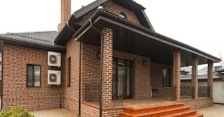 Строительство домов из кирпича с мансардой в Искитиме | от 3695 рублей
